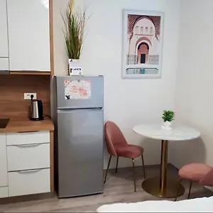  Apartment Central Studio With Free Parking Slowenien